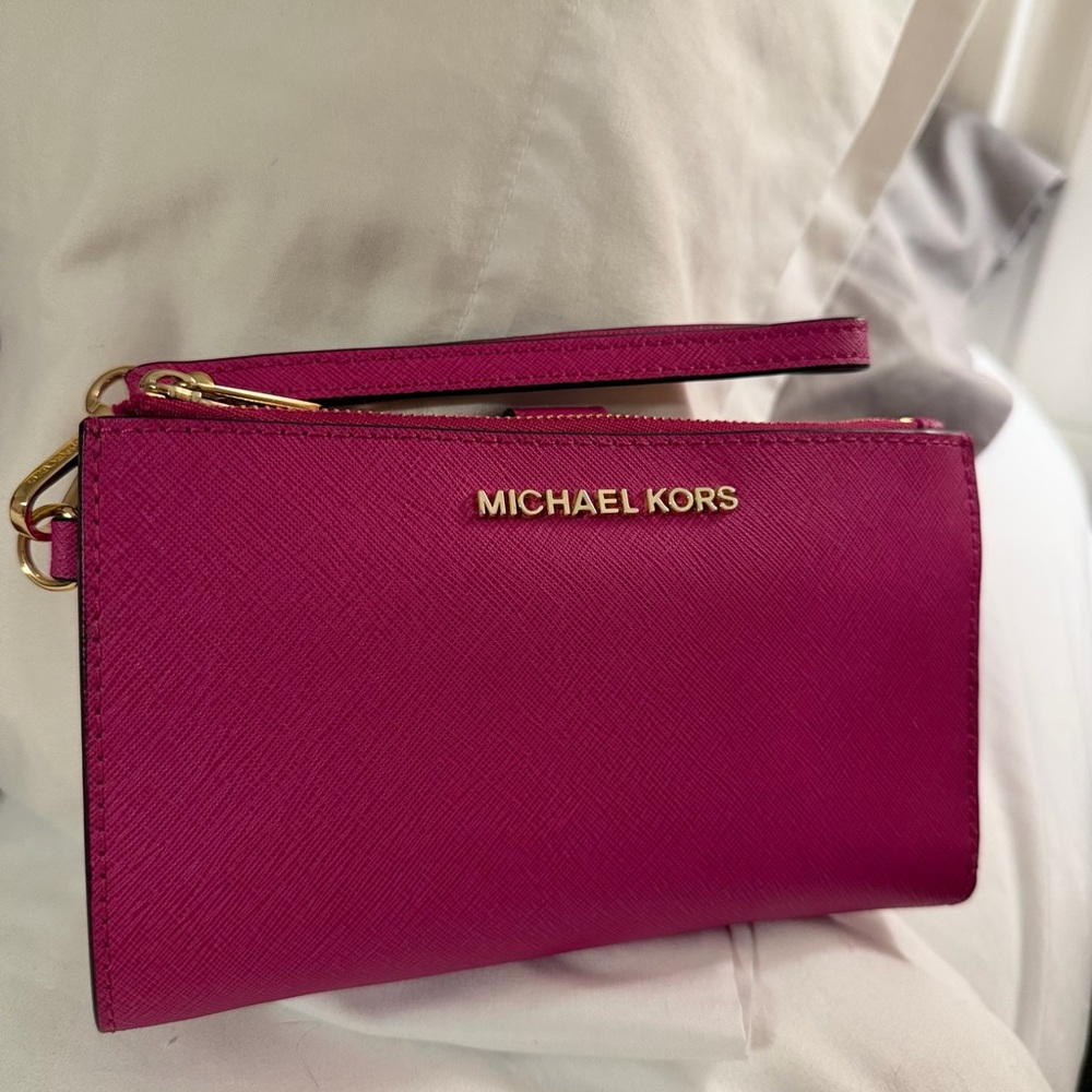 Michael Kors Fuchsia Wallet Wristlet